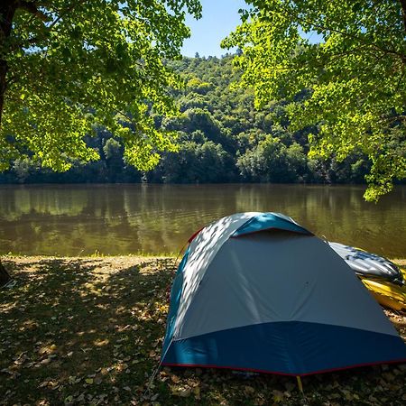 Camping Le Chateau Du Gibanel Saint-Martial-Entraygues 외부 사진