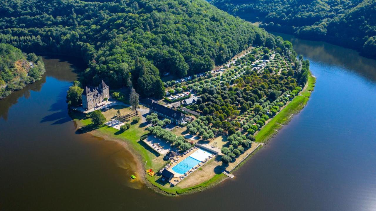 Camping Le Chateau Du Gibanel Saint-Martial-Entraygues 외부 사진