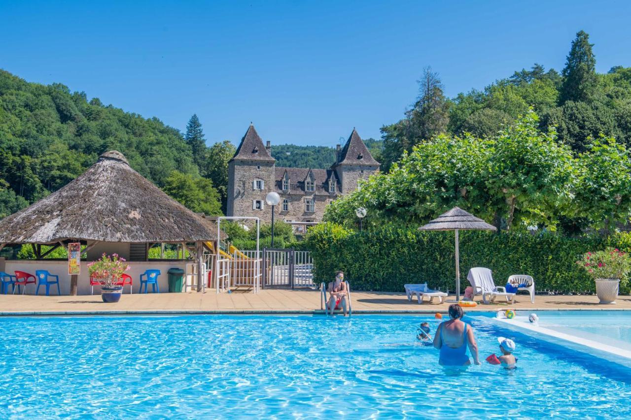 Camping Le Chateau Du Gibanel Saint-Martial-Entraygues 외부 사진
