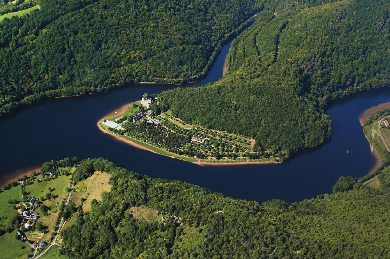 Camping Le Chateau Du Gibanel Saint-Martial-Entraygues 외부 사진