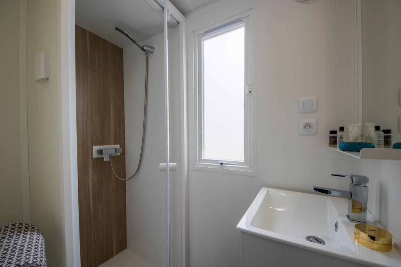 Camping Le Chateau Du Gibanel Saint-Martial-Entraygues 외부 사진
