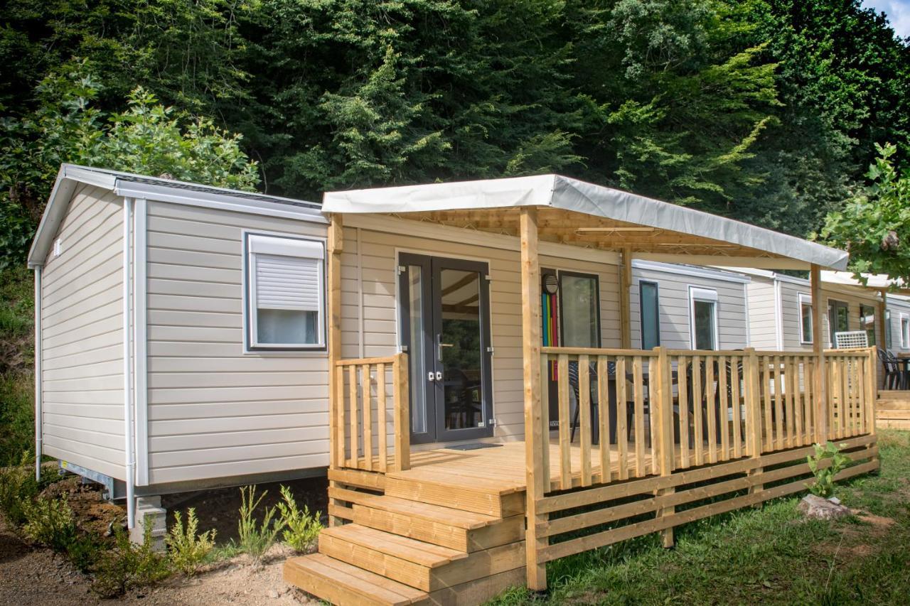Camping Le Chateau Du Gibanel Saint-Martial-Entraygues 외부 사진